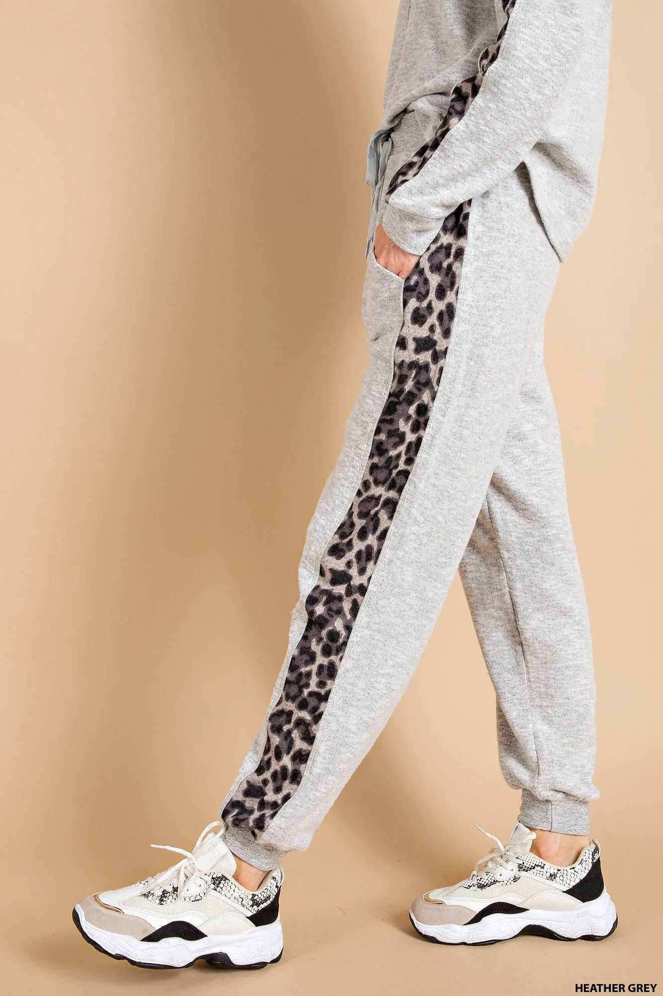 Animal print point pants and top set