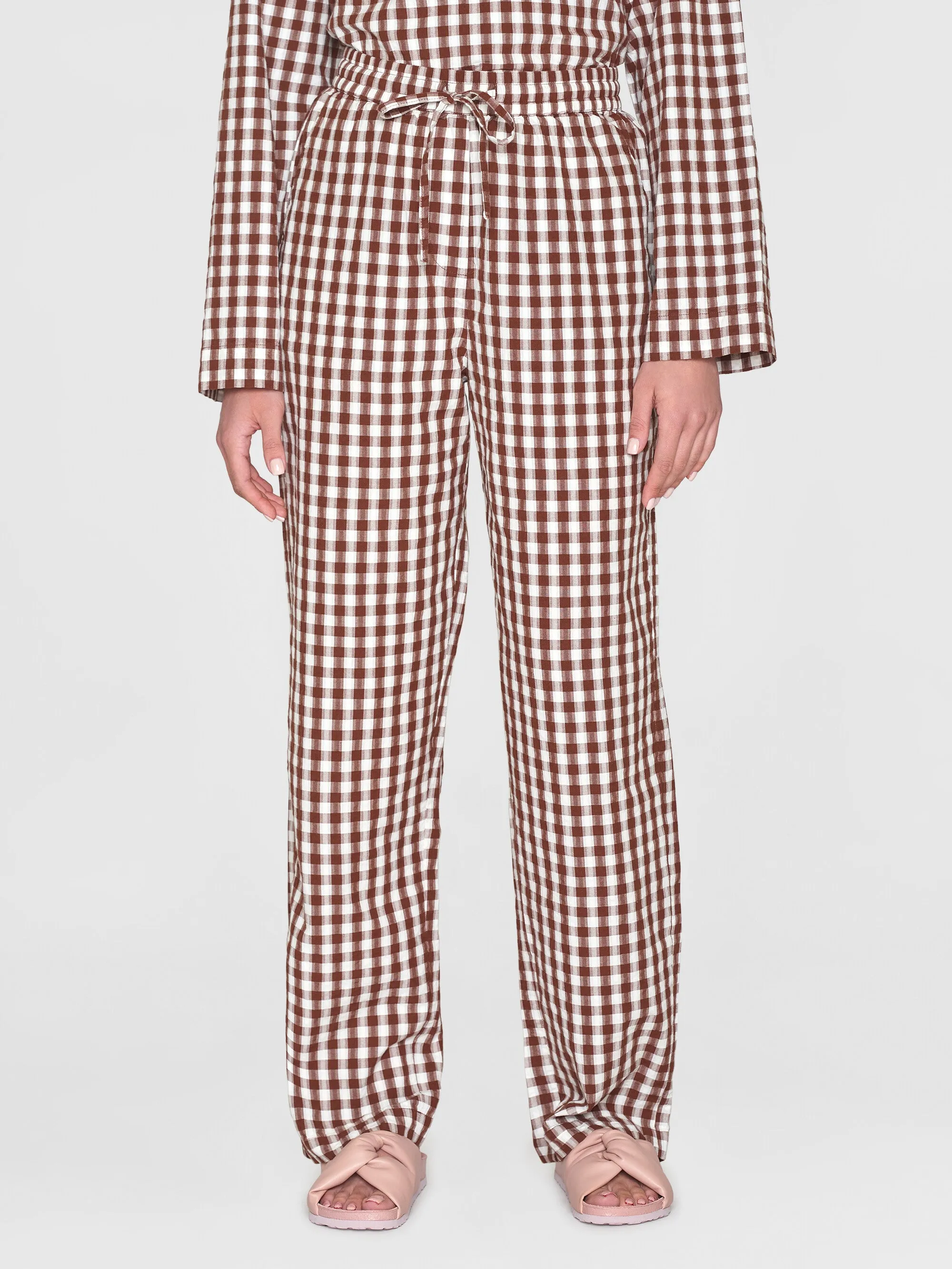 CHLOE barrel high-rise seersucker checkered elastic waistband pants - GOTS/Vegan - Brown check