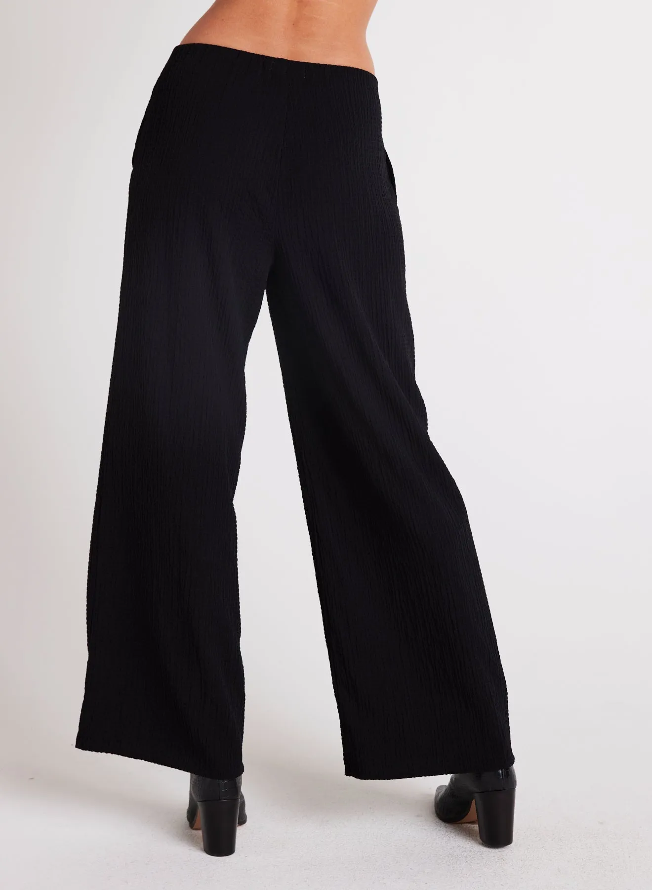 Clean Wide Leg Pant - Black