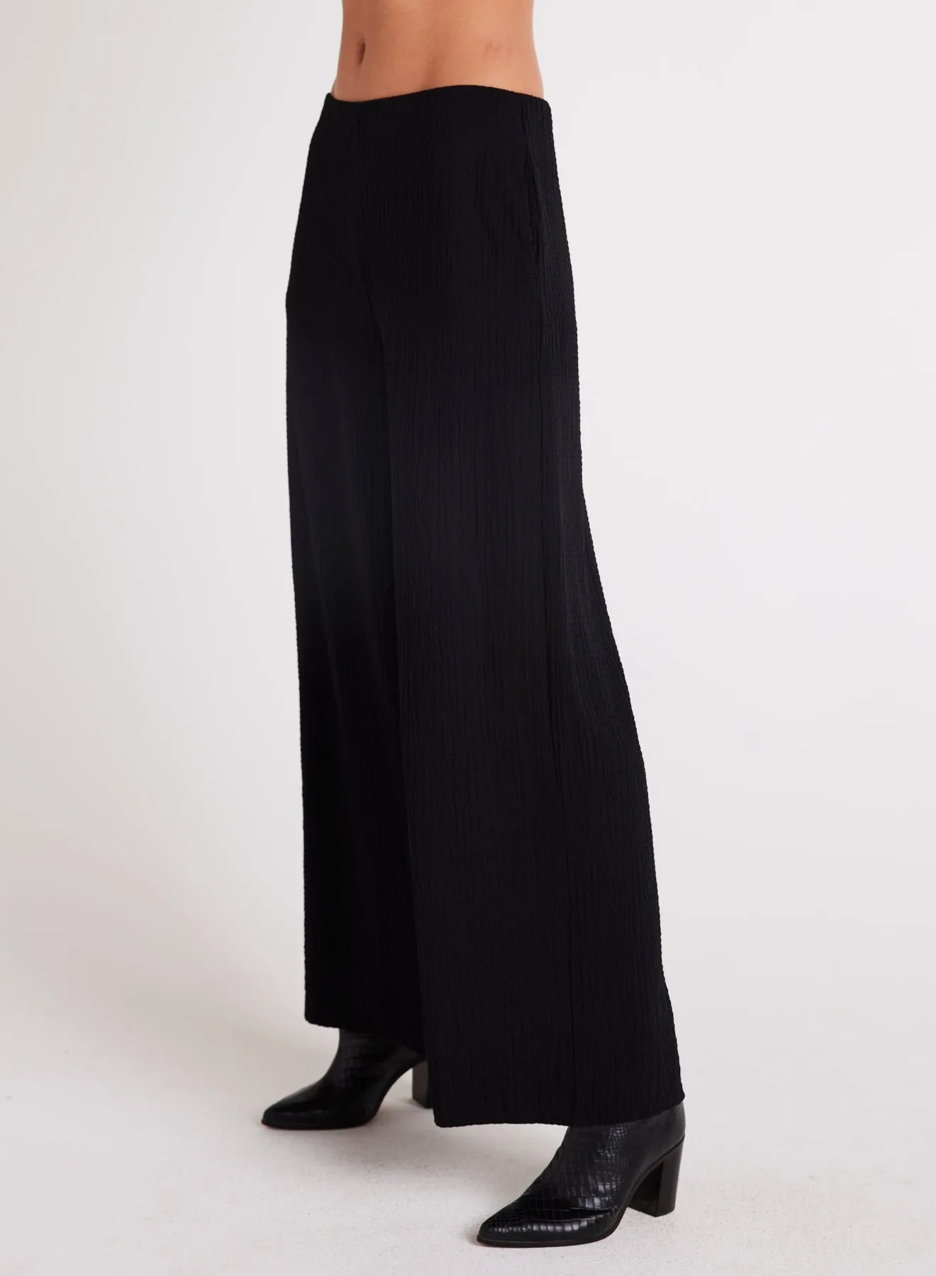 Clean Wide Leg Pant - Black