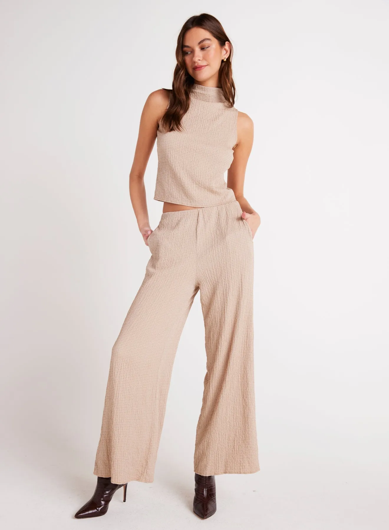 Clean Wide Leg Pant - Light Oak