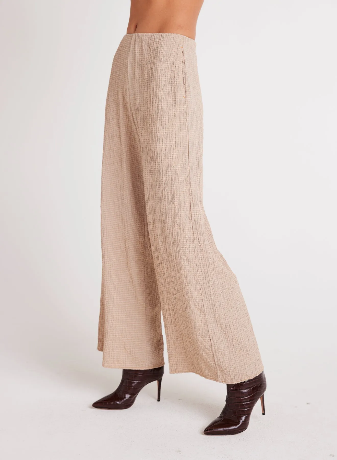 Clean Wide Leg Pant - Light Oak