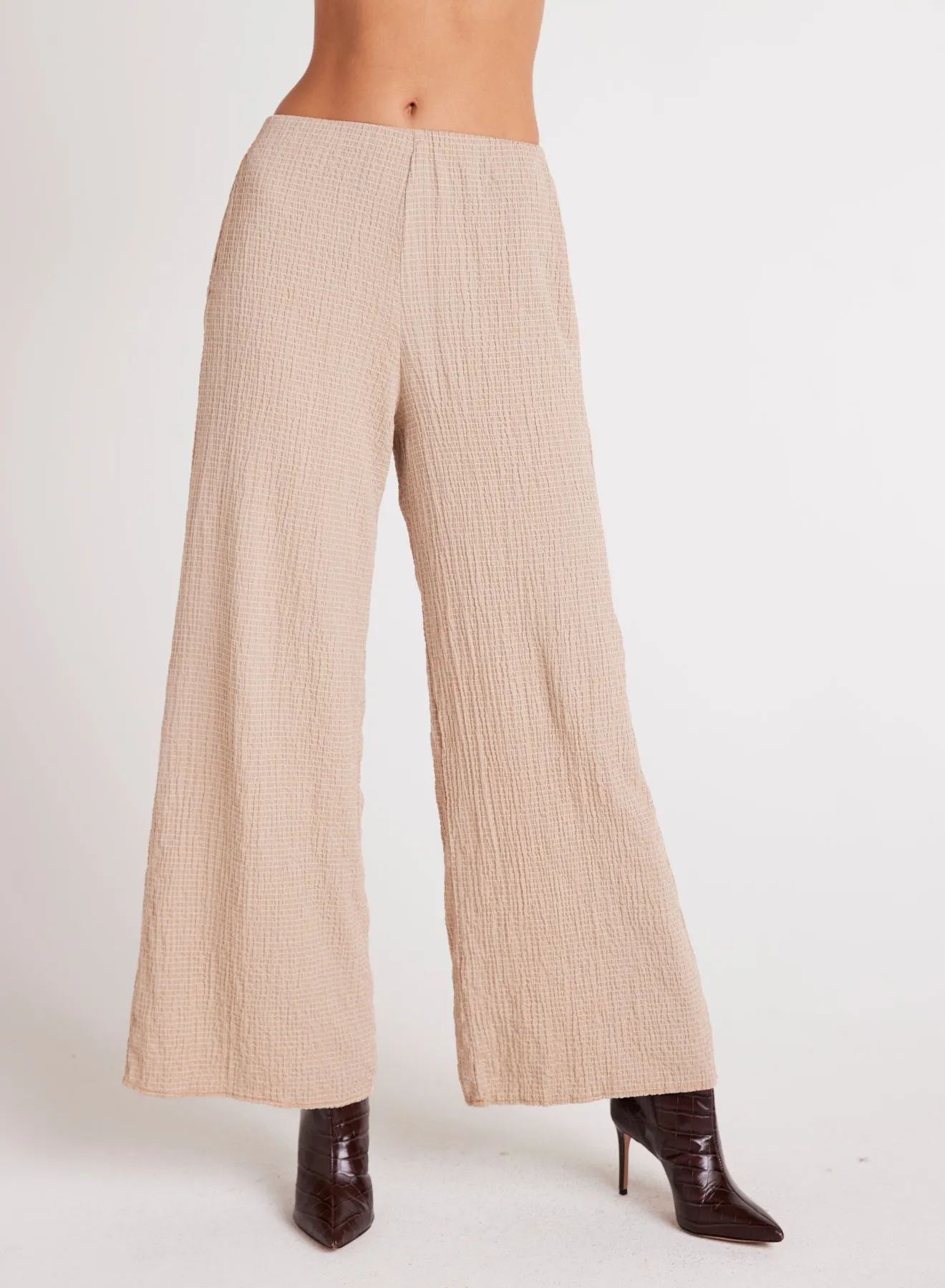 Clean Wide Leg Pant - Light Oak