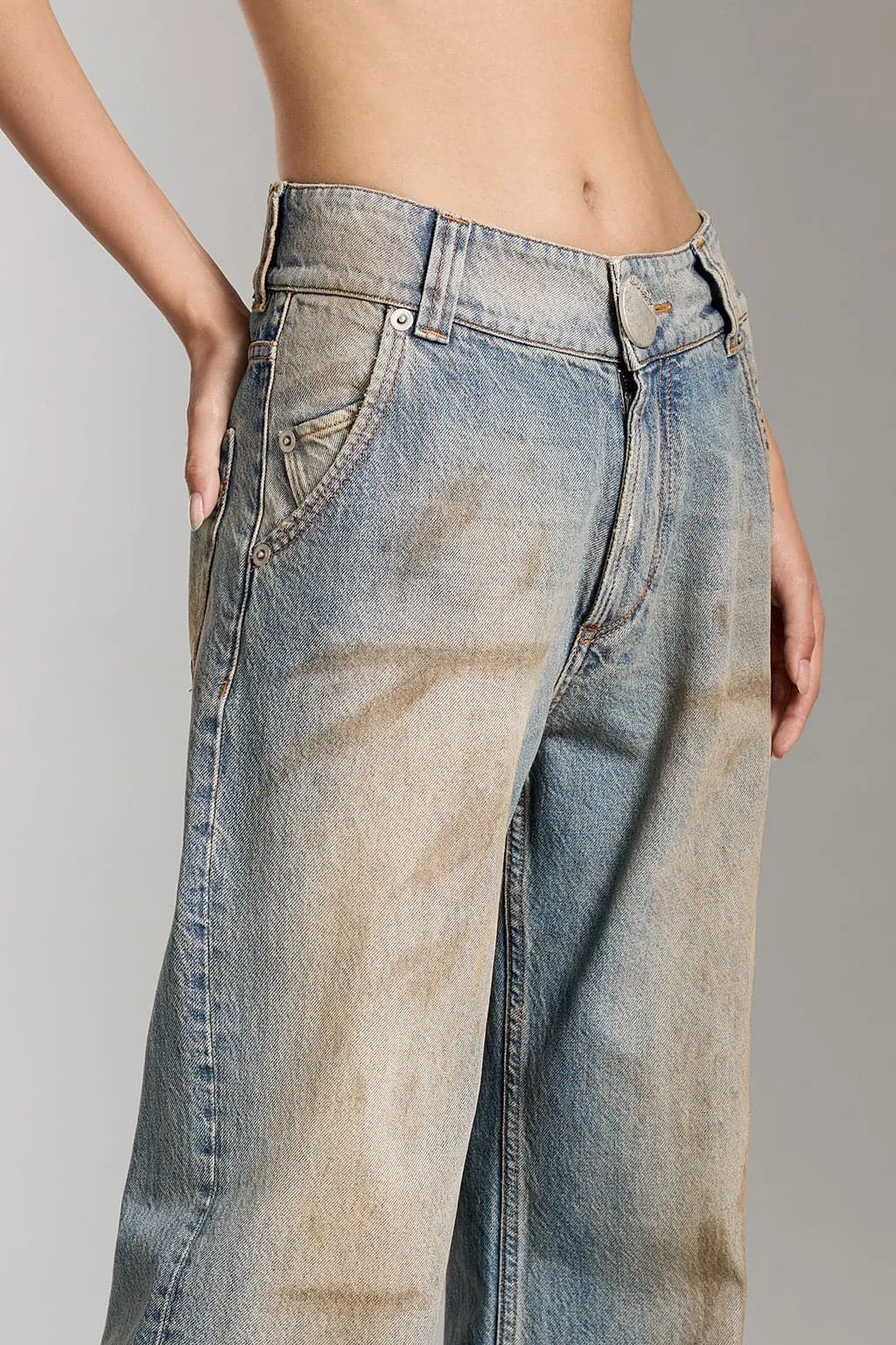 Distressed Wasteland-Style Washed Jeans