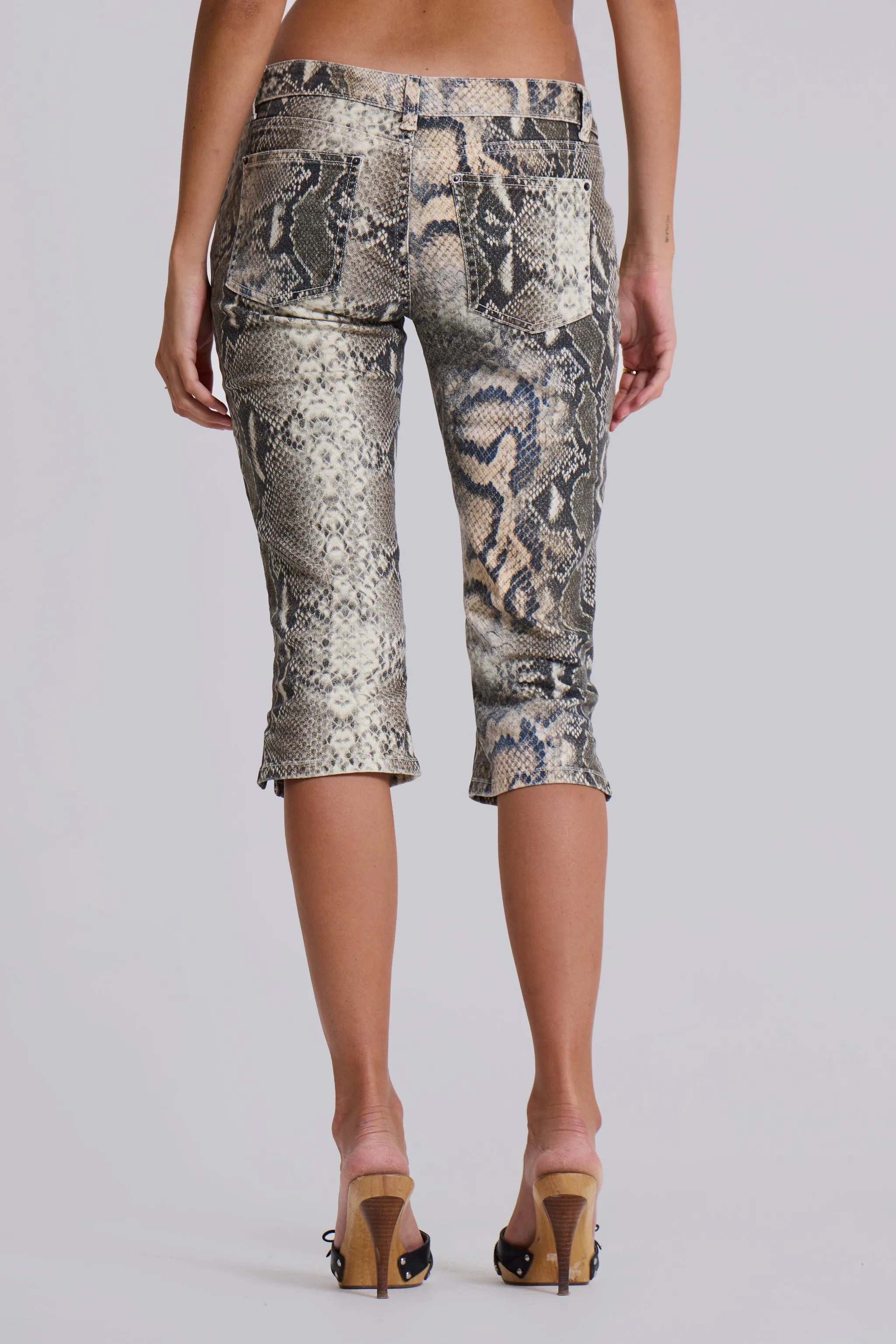 Dovimo Snakeskin Capri Jeans