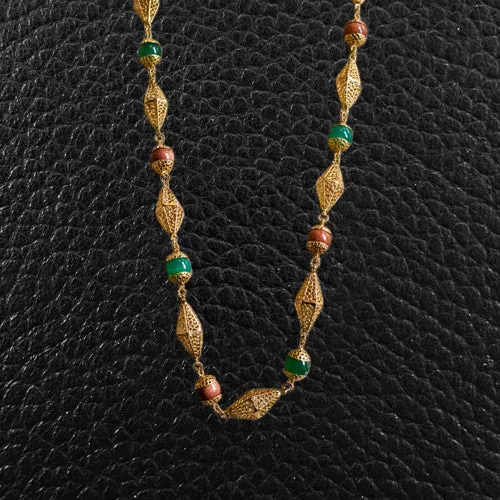 Green Agate & Red Quartz Estate Necklace