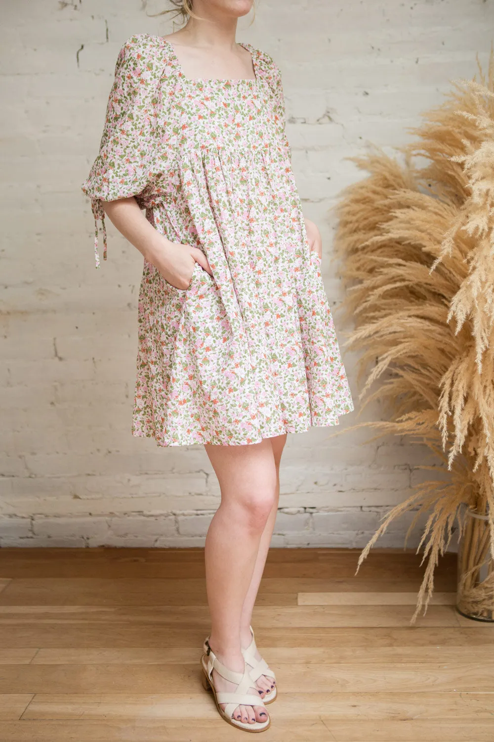 Kalla | Floral Short Dress w/ 3/4 Puffy Sleeves