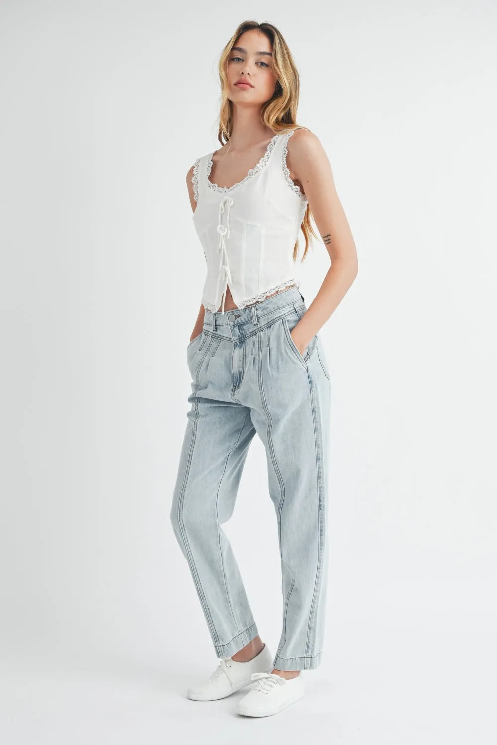 Marna Straight Jeans