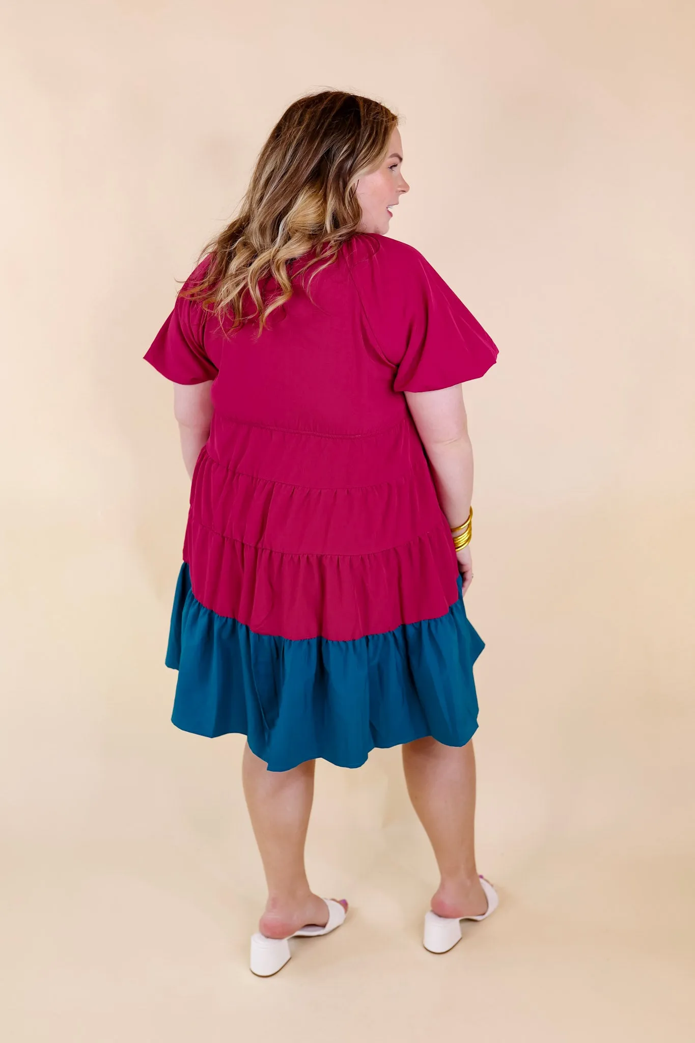 Trendy City Puff Sleeve Tiered Dress with Teal Hemline in Magenta