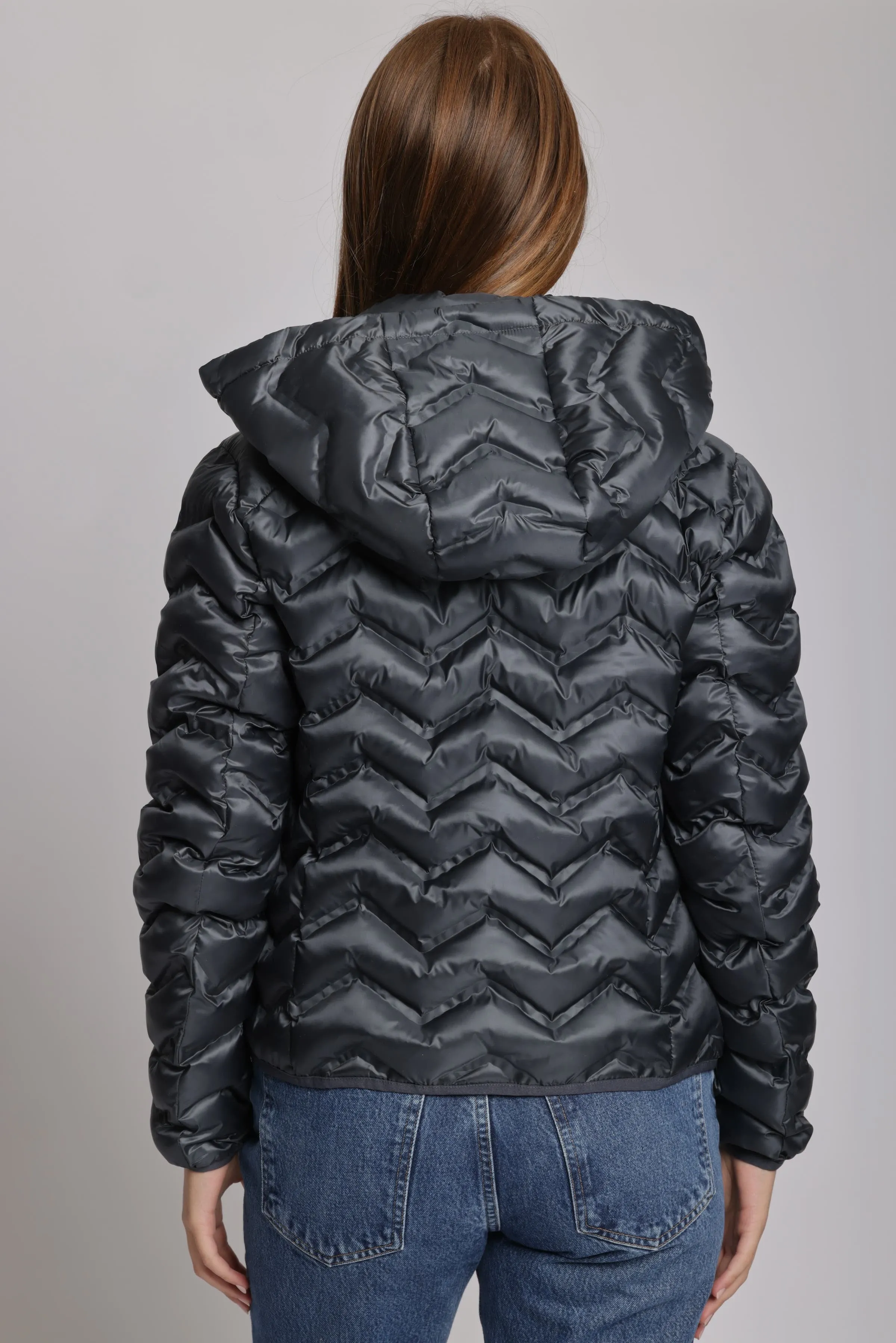 Women's packable puffer jacket in anthracite